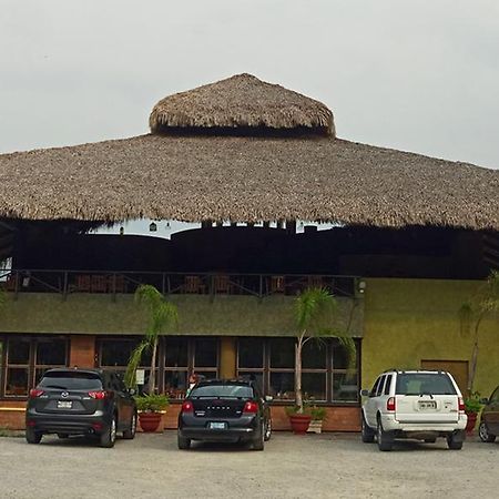 Las Yakas Hotel Tanchachín Buitenkant foto